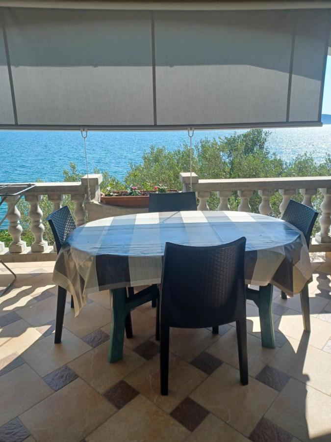 Appartement Apartman Antonio à Bibinje Extérieur photo